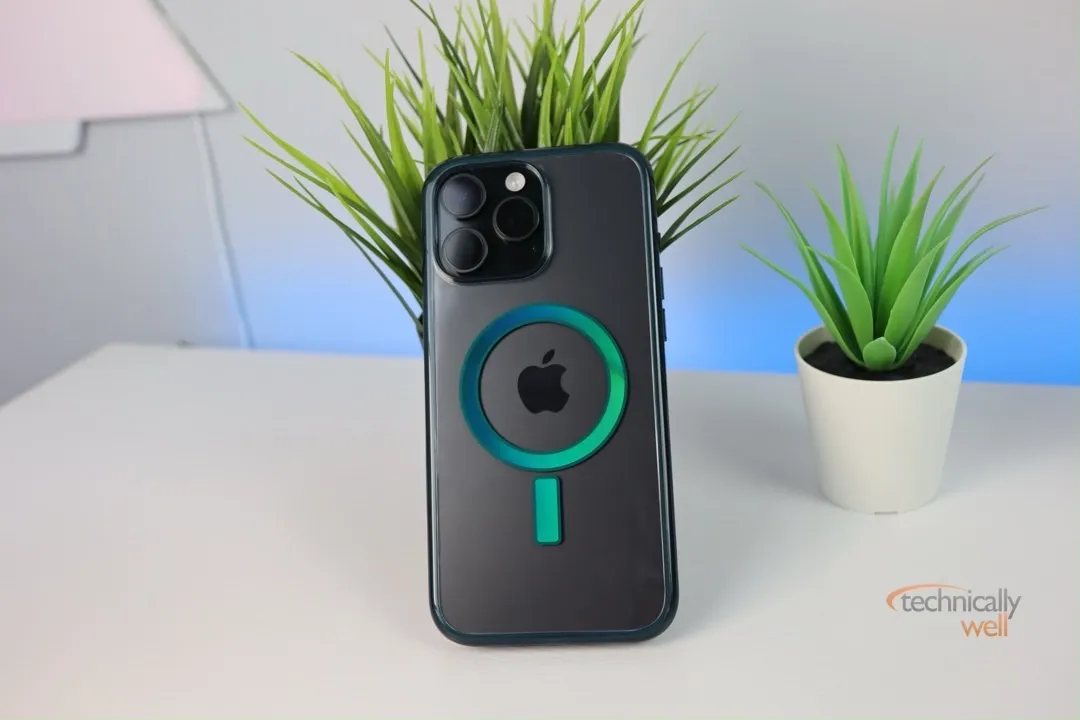 OtterBox Lumen case in green on iPhone 16 Pro Max in black titanium