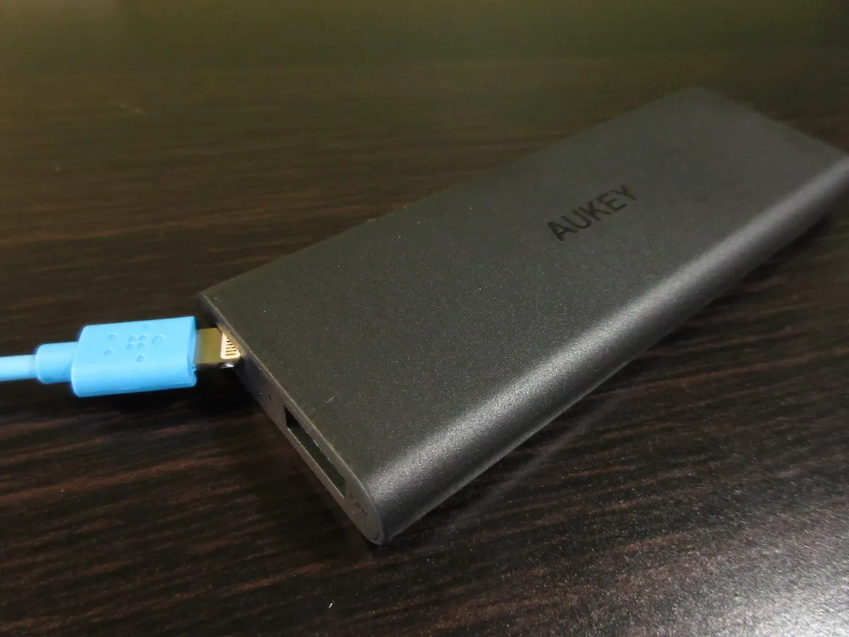 External Battery Review: Aukey 3600mAh Power Bank with Lightning Input