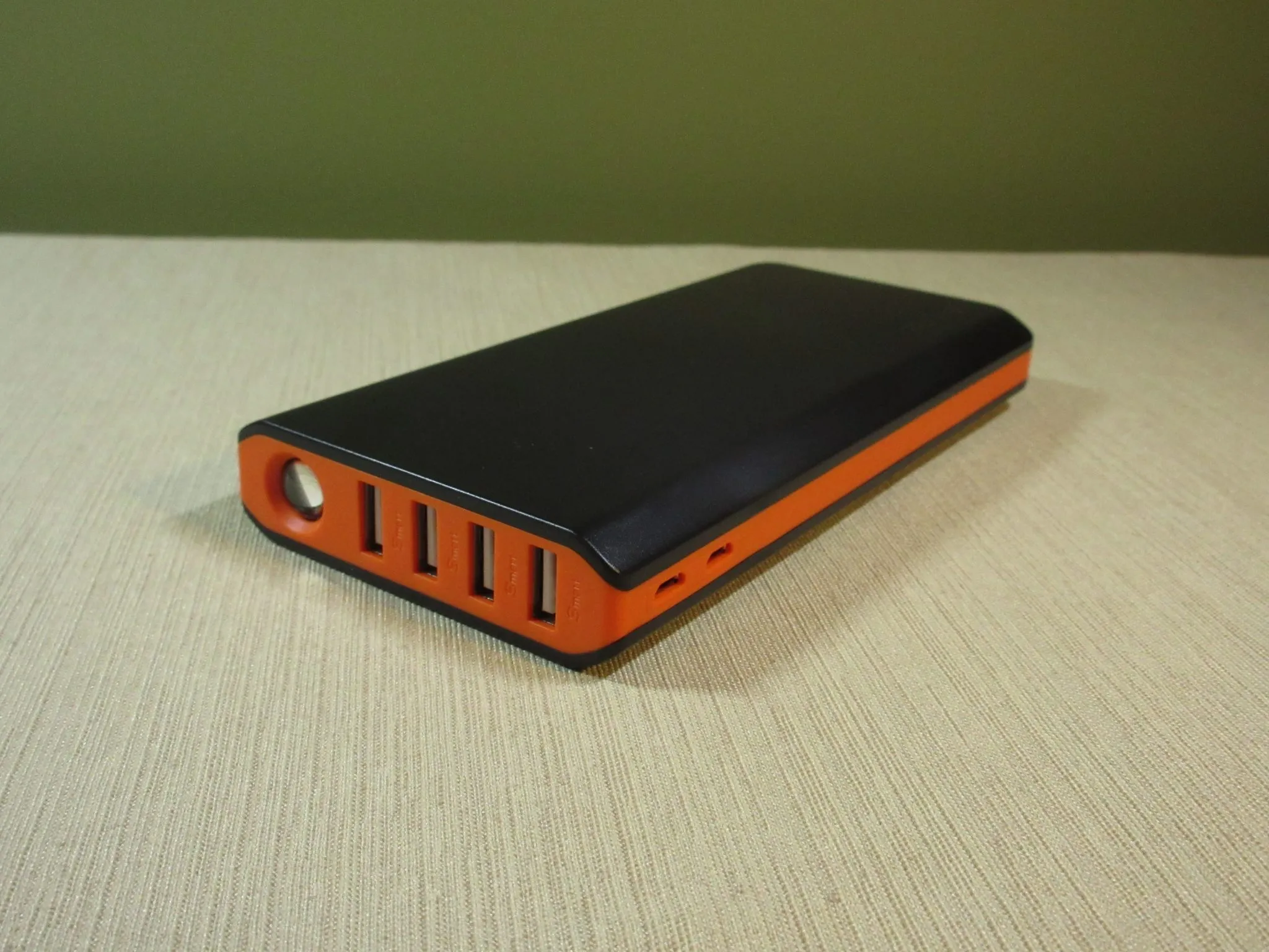 EasyAcc Monster 20000mAh Power Bank Review