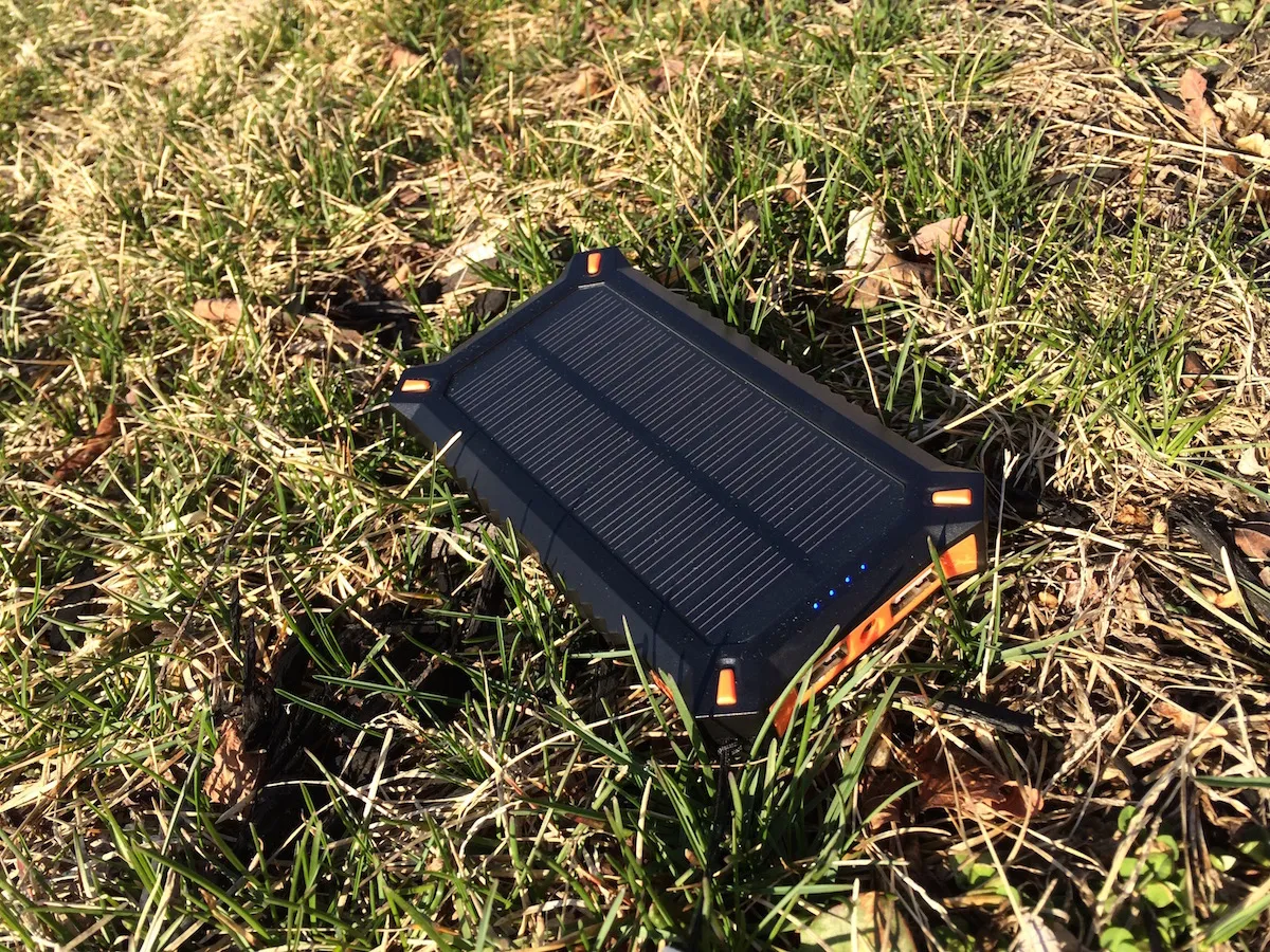 Solar Charger Review: Poweradd Apollo 3