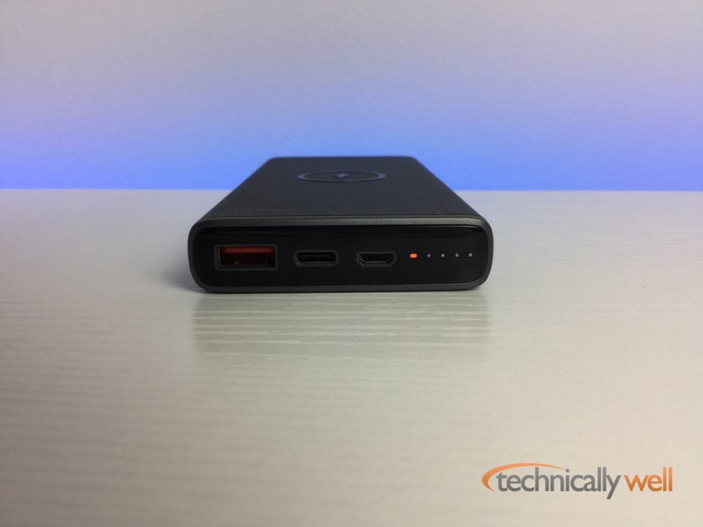 AUKEY PB-Y32 power bank front
